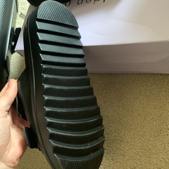 Madden girl 1” platform sandals - Picture 3 of 4